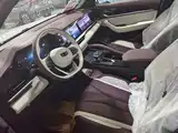 Фото 6 - Geely Monjaro