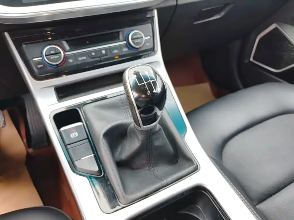 Geely Emgrand GL 2020 2019 1.4T Manual Elite Zhixiang Edition