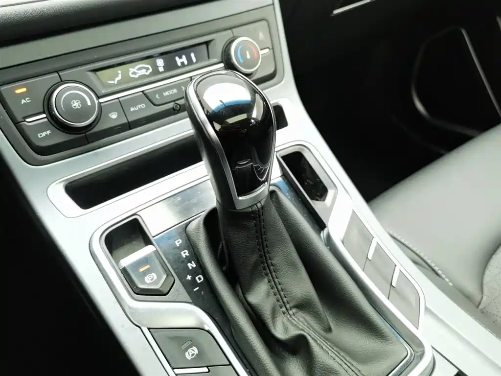 GEELY AUTOMOBILE EMGRAND