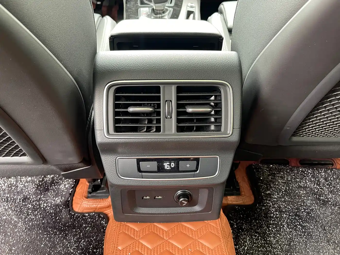 Audi Q5L 2022 40T Luxury Dynamic фото 13
