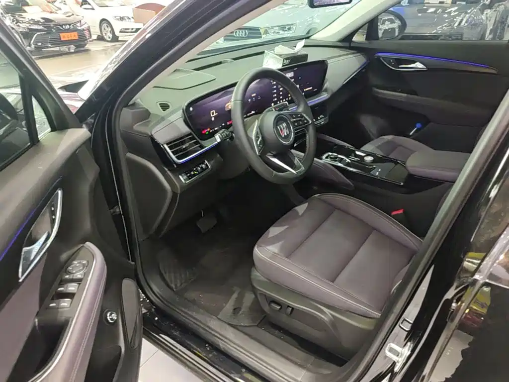 Buick Envision Plus 2026 2026 Envision Plus 28T FWD Base