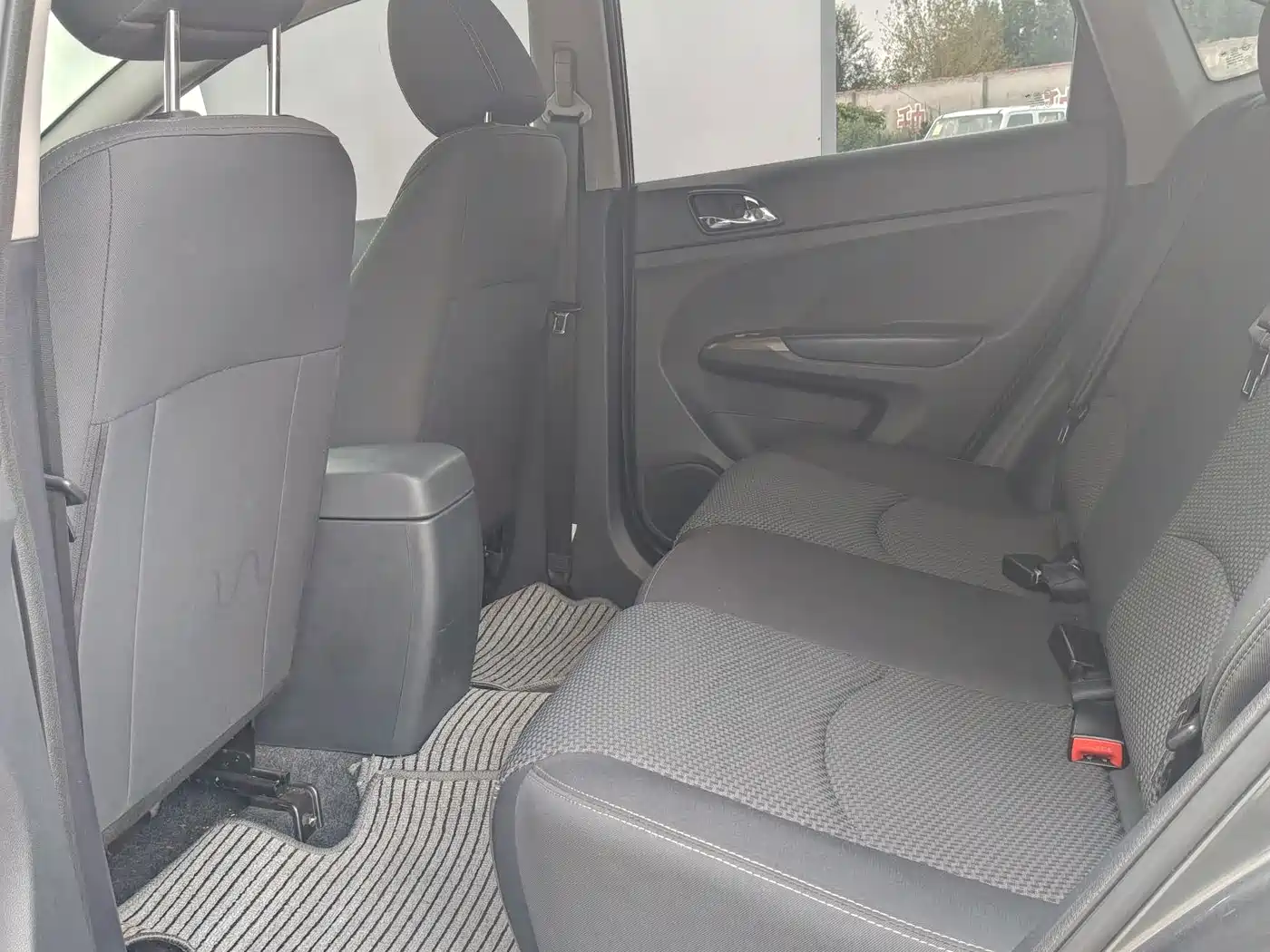Haima M3 2016 2016 1.5L Manual Comfort Sunroof