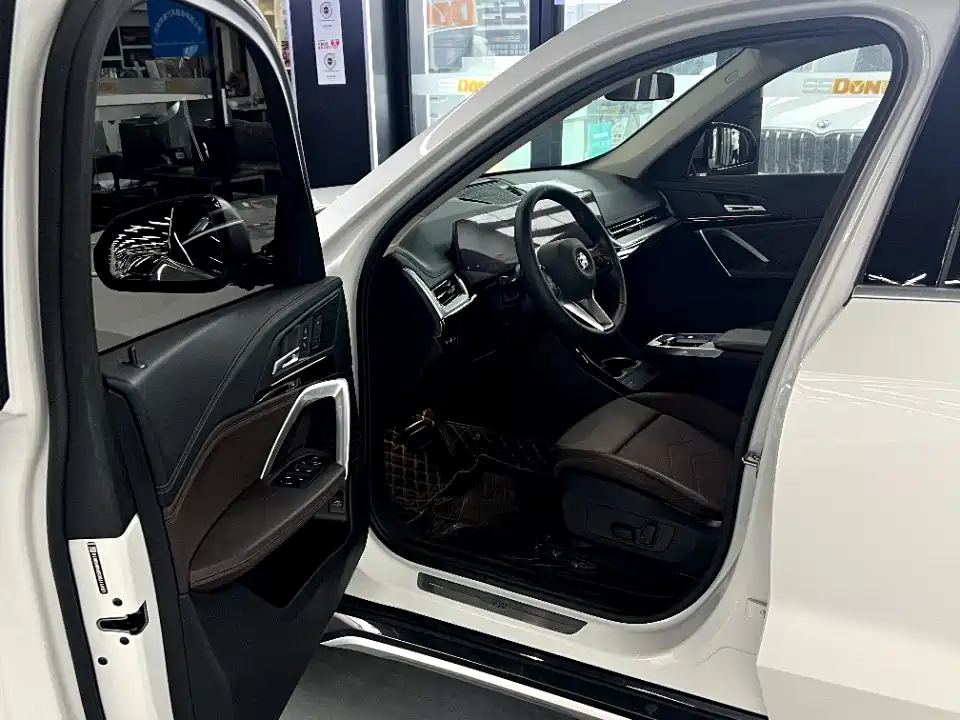 BMW X1 2023 sDrive20Li X Design Package фото 10