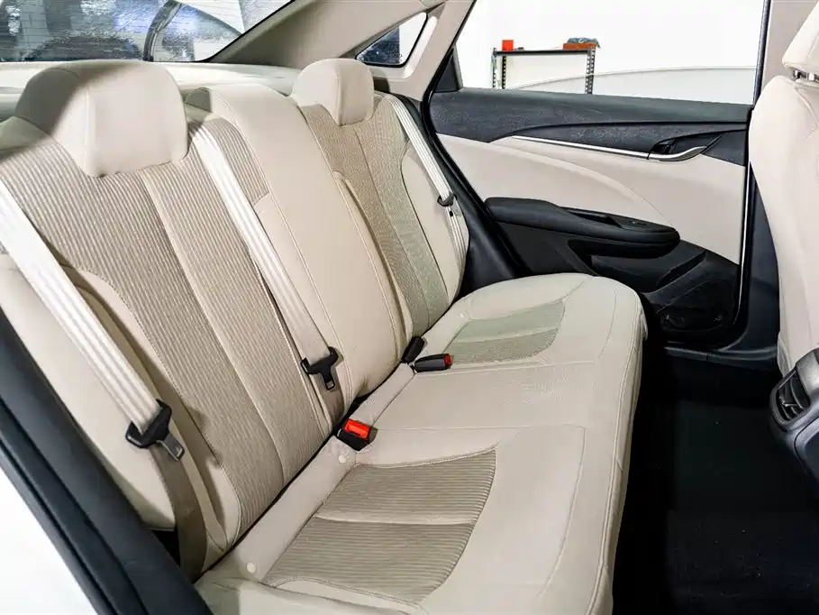 Buick Excelle 2017 15N Automatic Progressive фото 21