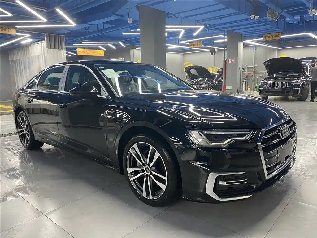 Audi A6L 2025 40 TFSI Luxury Sport фото 2
