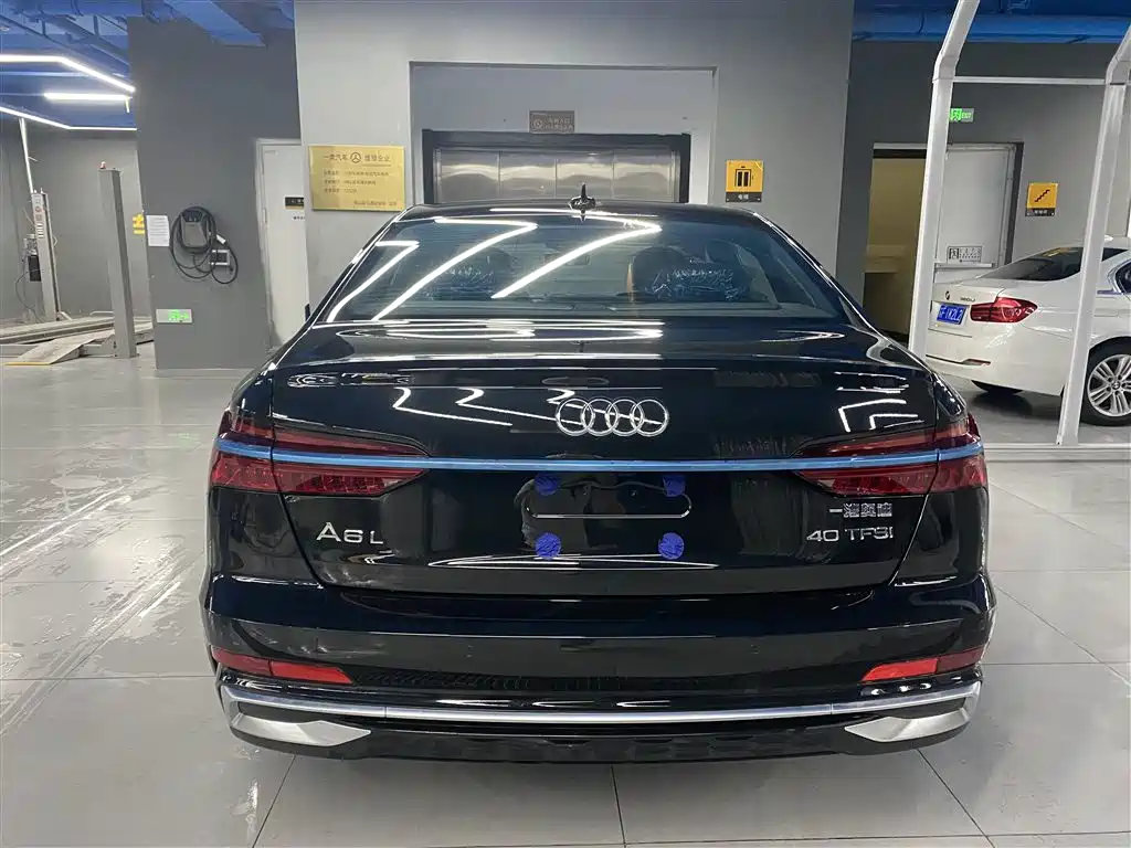 Audi A6L 2025 40 TFSI Luxury Sport фото 10
