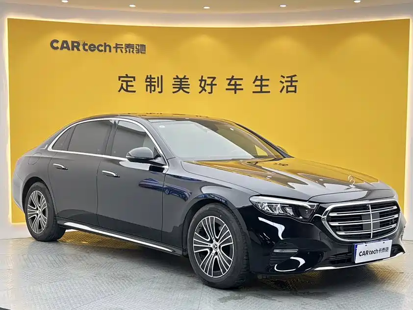 Фото 2 - Mercedes-Benz E-Class