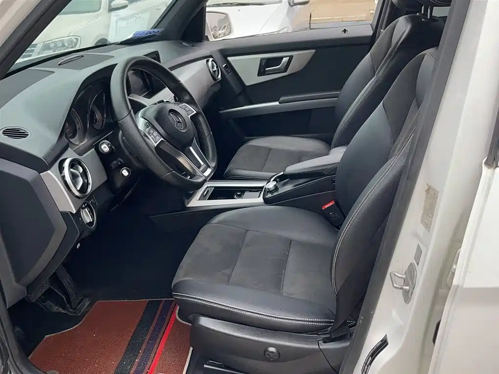 Mercedes-Benz GLK-Class 2015 GLK 260 4MATIC Dynamic Ultimate Edition фото 12