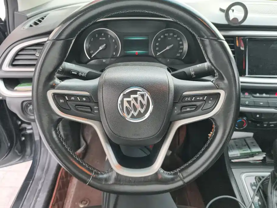 Фото 15 - Buick Excelle