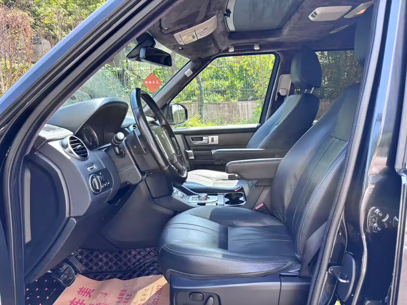 Фото 10 - Land Rover Discovery