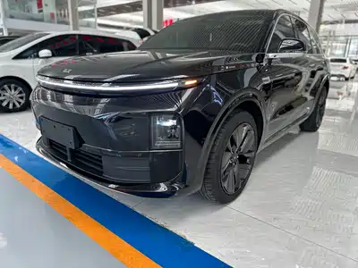 Li Auto L6