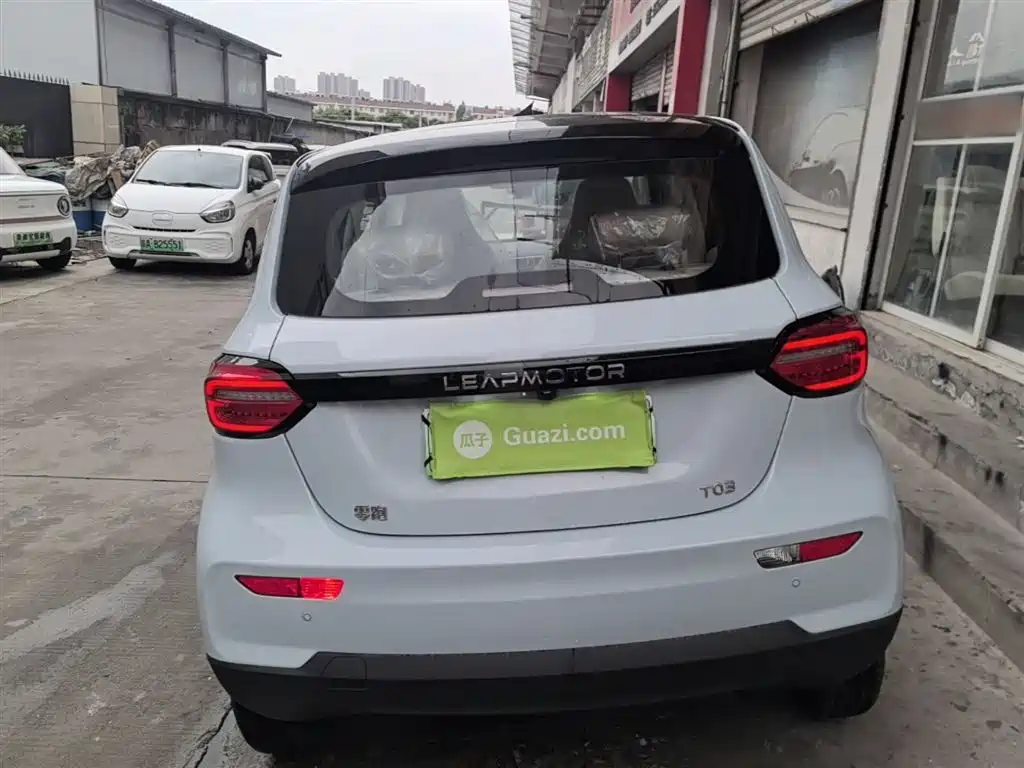 ZERO-RUNNING CAR ZERO RUN T03