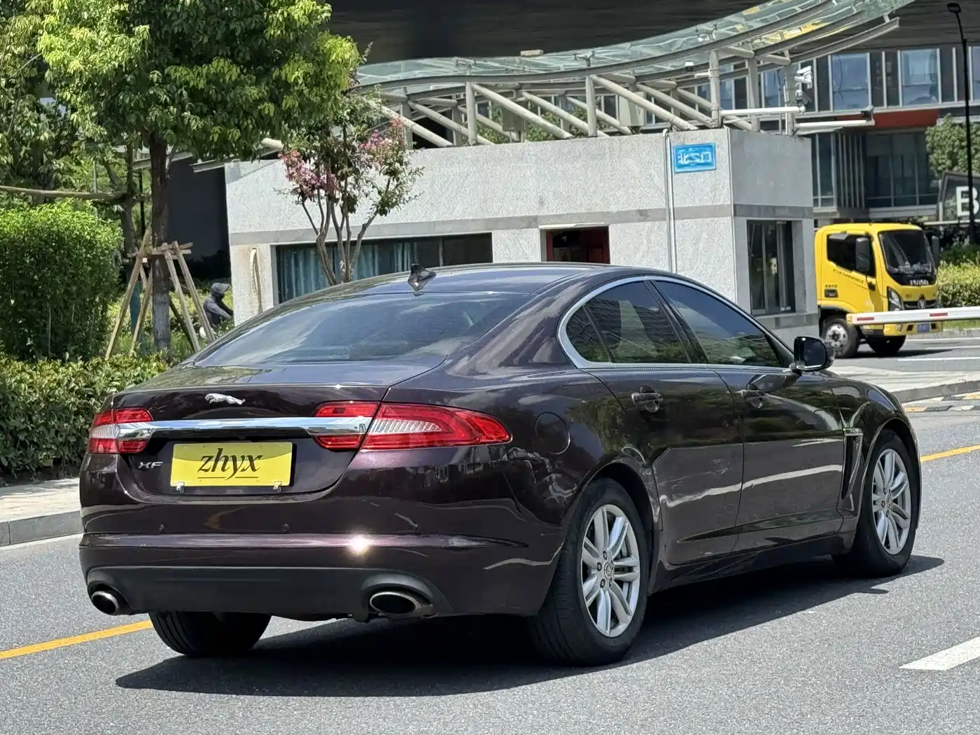 Jaguar XF 2015 2015 XF 2.0T Style Edition