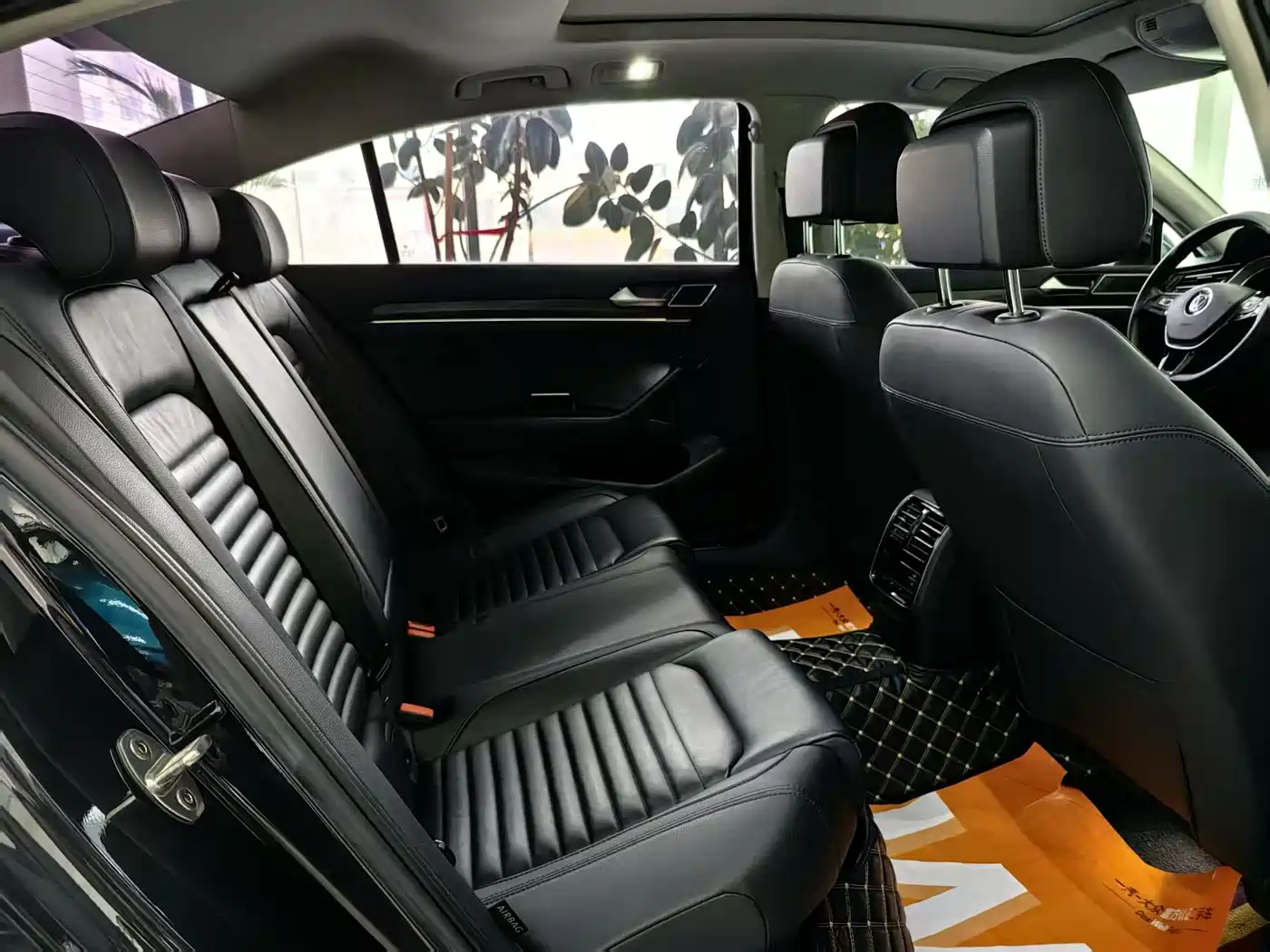 Volkswagen Magotan 2019 330TSI DSG Luxury Class China VI фото 8