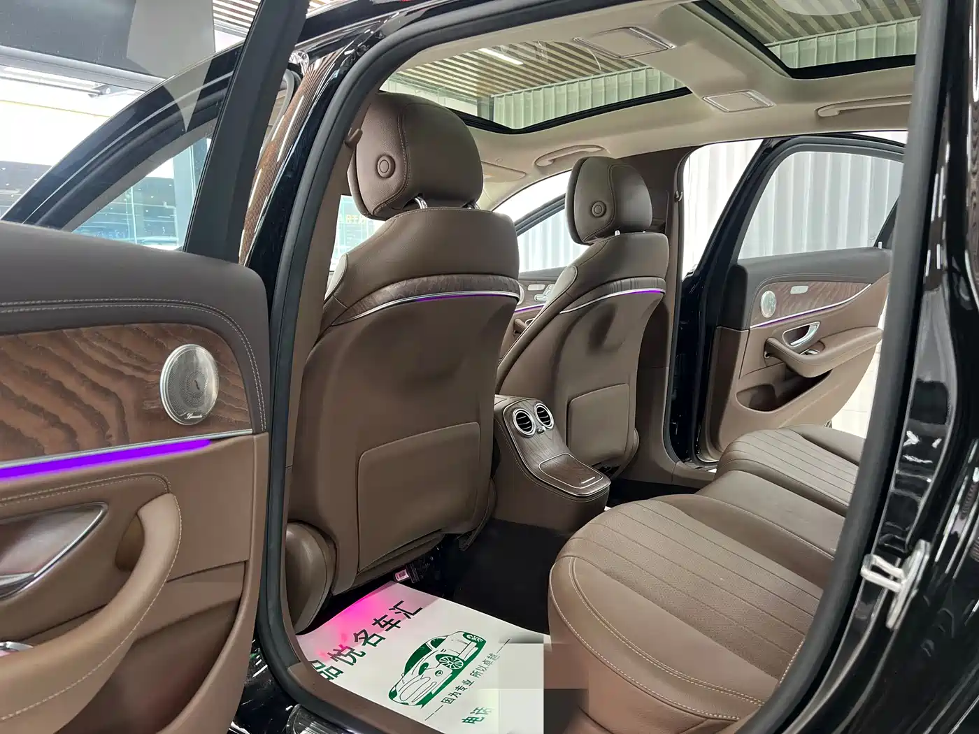 Mercedes-Benz E-Class 2023 E 300 L Fashion фото 7