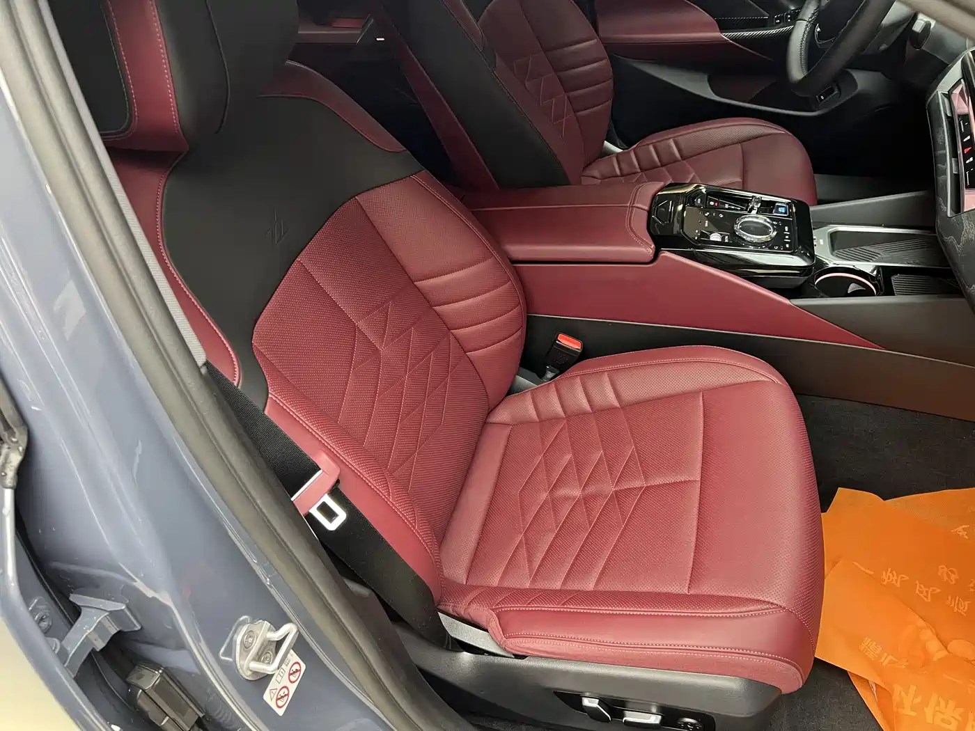 BMW i5 2024 eDrive 35L Premium Luxury Package фото 18