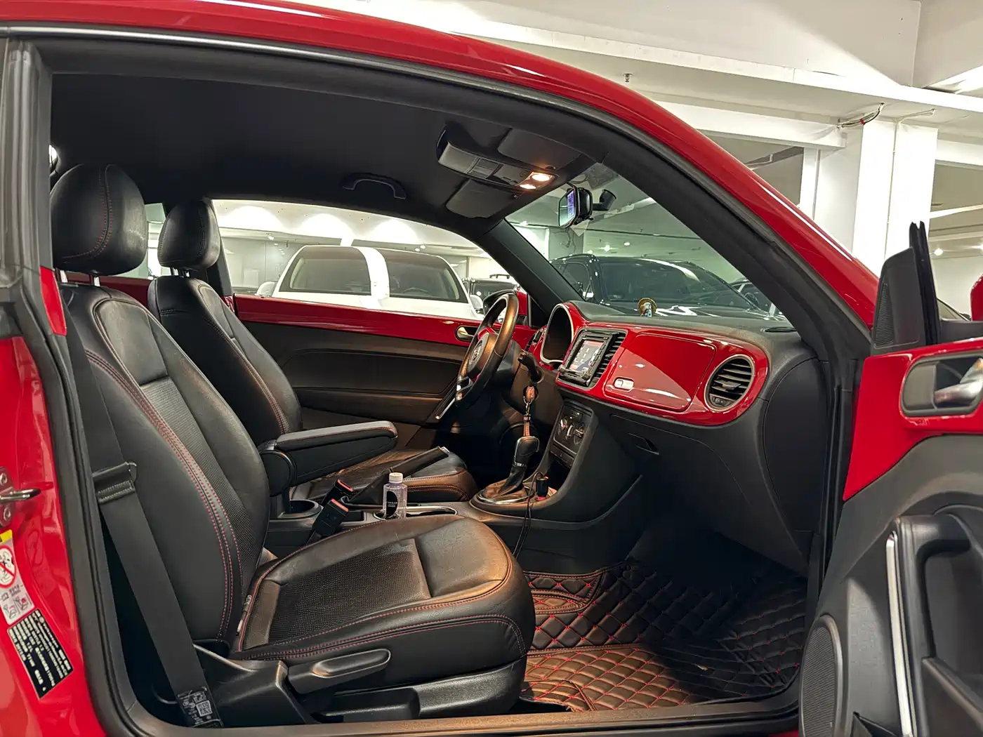 Volkswagen Beetle 2014 1.2TSI Fashion Edition фото 8