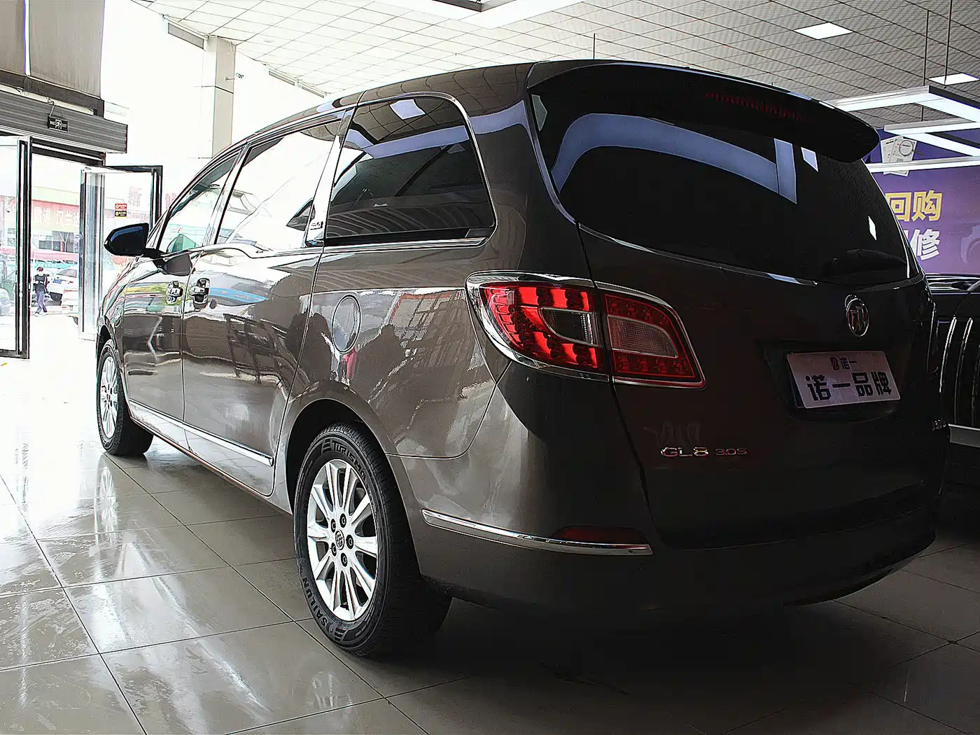 Buick GL8 2013 3.0L XT Luxury Business Flagship Edition фото 19