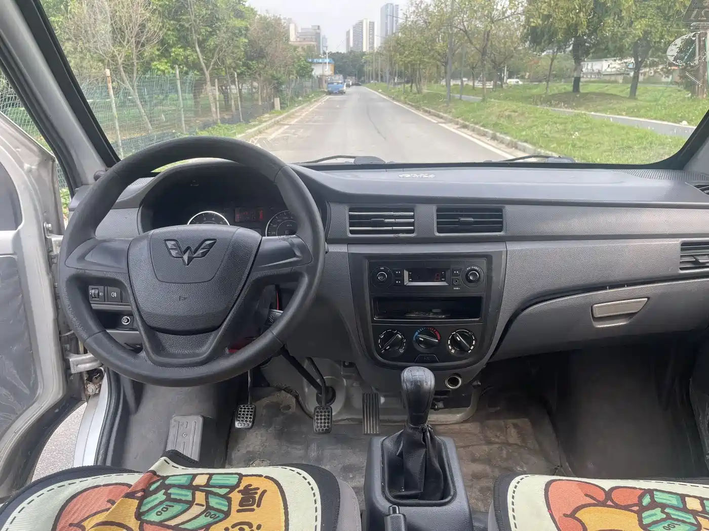 Wuling Motors Wuling Zhiguang 2017 2015 1.2L S Utility LSI