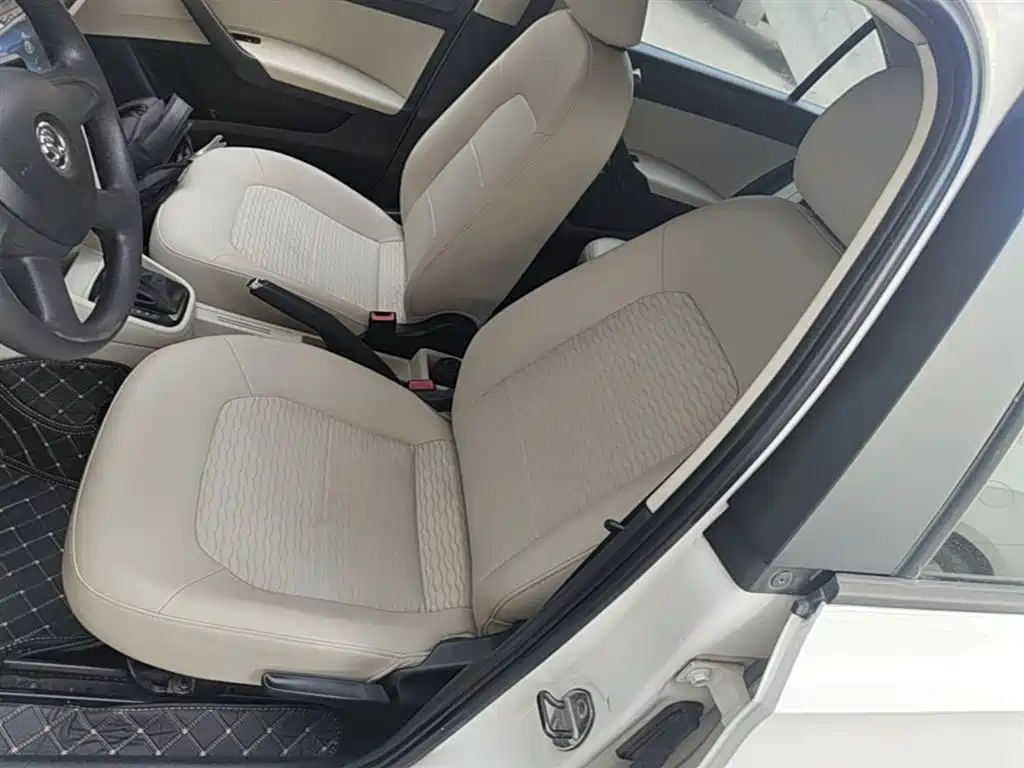 Škoda Rapid 2013 1.6L Automatic Smart Selection фото 11