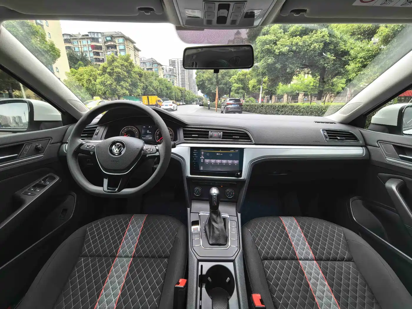 Volkswagen Lamando 2021 230TSI DSG Fashion Edition фото 6