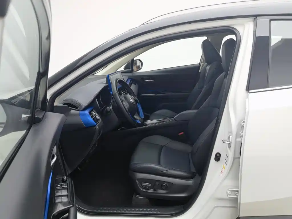 Toyota C-HR, миниатюра 10