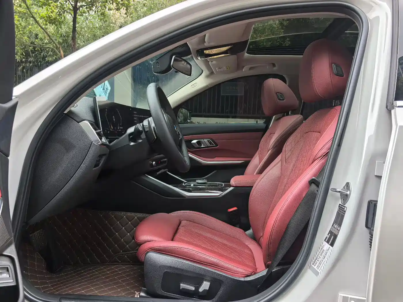 BMW 3 Series 2023 325Li M Sport Package фото 4