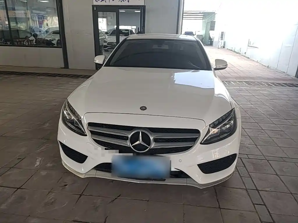 Mercedes-Benz C-Class 2015 Facelift C 180 L Sport фото 3