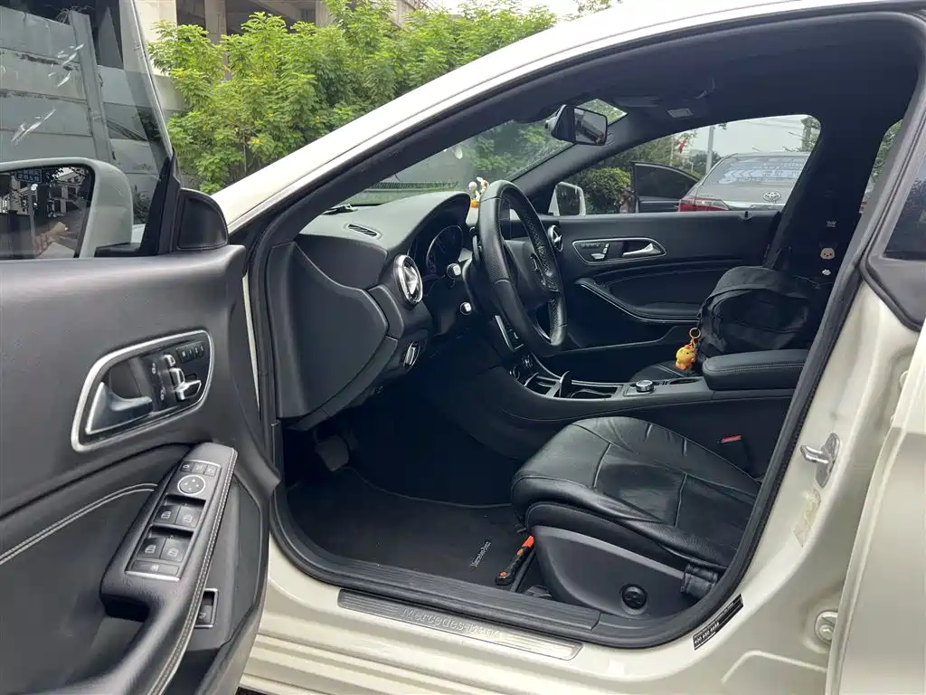 Mercedes-Benz CLA (Import) 2017 2017 Facelift CLA 200 Style