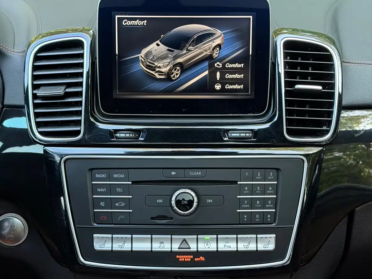 Mercedes-Benz GLE Coupe 2017 GLE 500 4MATIC Coupe SUV фото 23