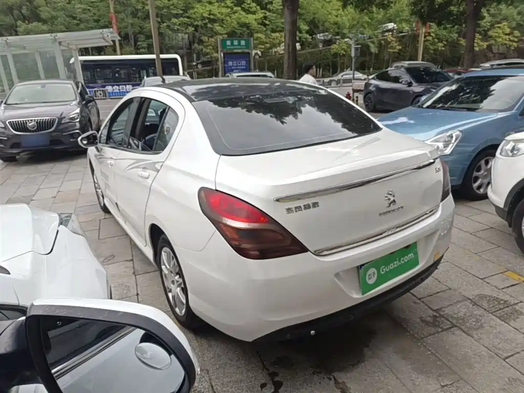 Peugeot 308 2014 Model Joy Edition Classic 1.6L Manual Trend Style фото 5