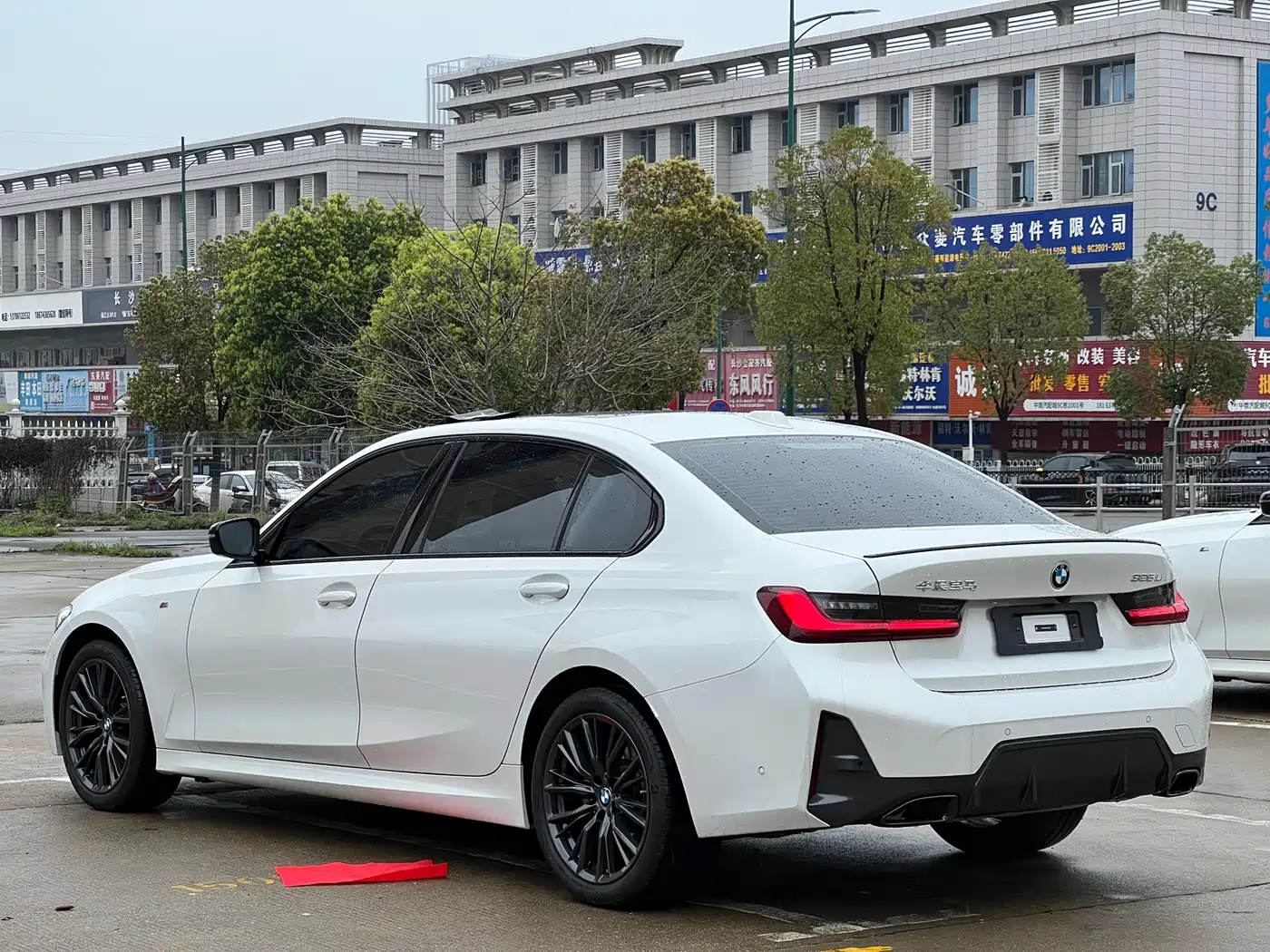 BMW 3 Series 2024 325Li M Sport Shadowline Package фото 12