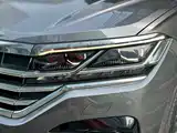 Фото 7 - Volkswagen Touareg