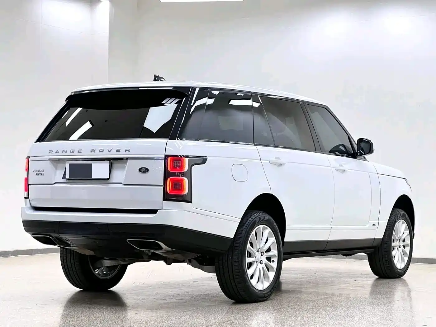 Фото 11 - Land Rover Range Rover