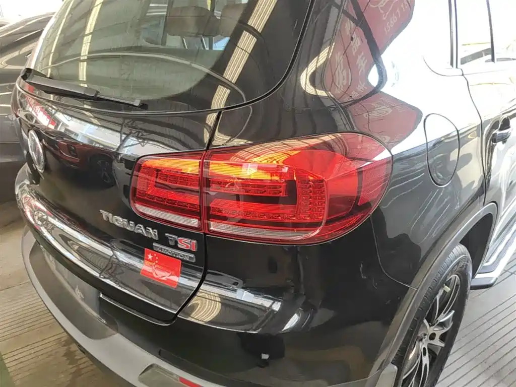 Volkswagen Tiguan 2013 1.8TSI Automatic 2WD Luxury Model фото 8