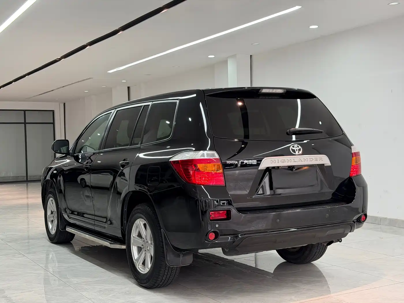 Toyota Highlander 2011 2.7L 2WD 5-seat Elite фото 18