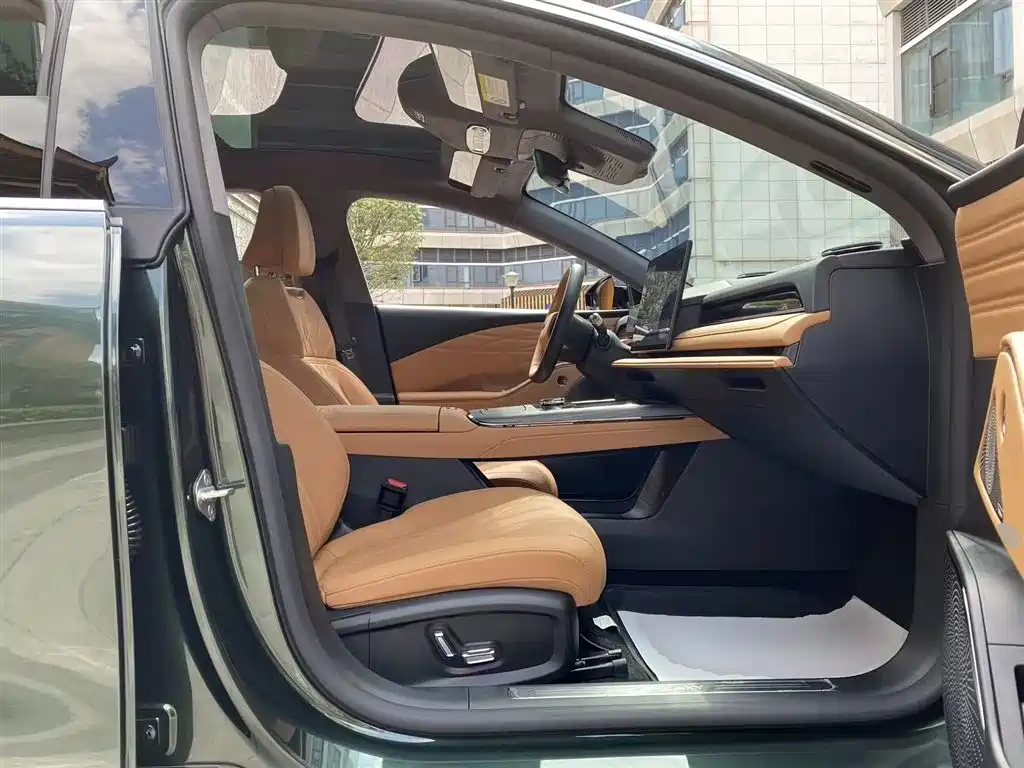 Geely Galaxy Galaxy Xingyao 8 2025 130km EM-P Starship Edition фото 25