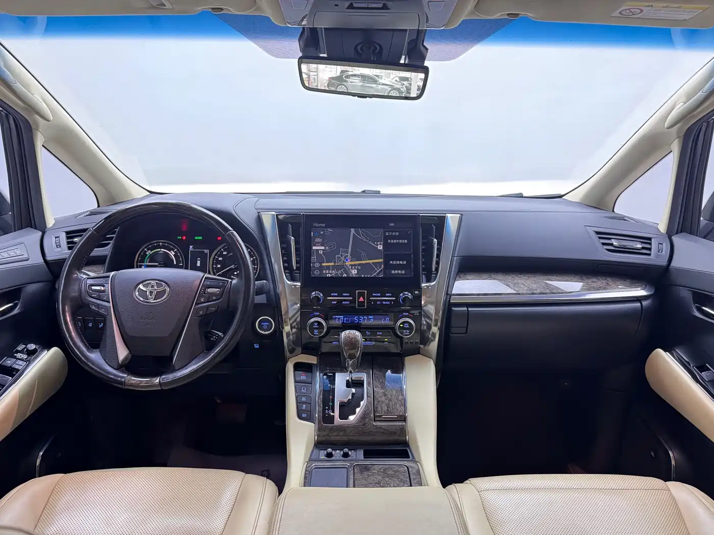 Toyota Vellfire 2021 Crown Hybrid 2.5L HV Premium Edition фото 6
