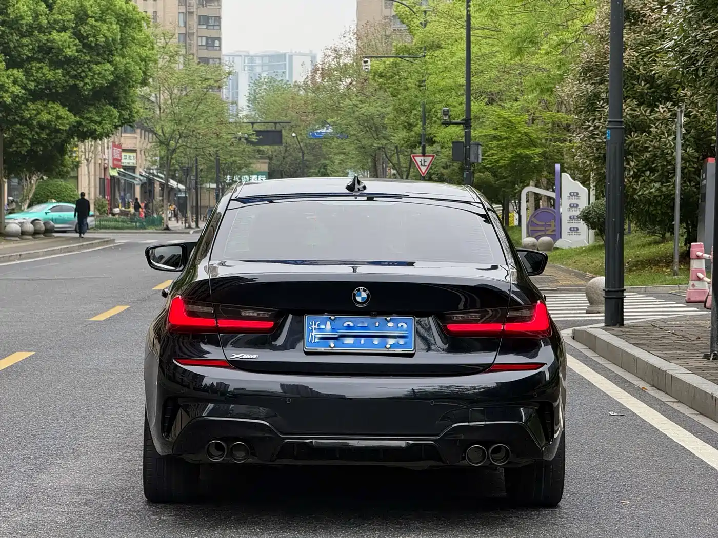 BMW 3 Series 2021 325Li M Sport Package фото 4