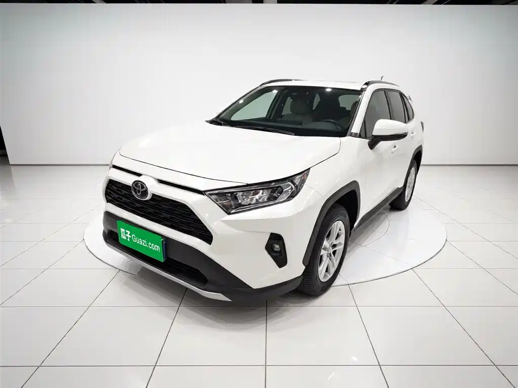 Toyota RAV4 Rongfang 2023 2.0L CVT 2WD Urban Edition фото 2