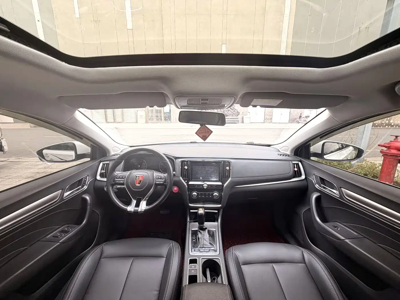 Roewe i6 2018 2018 20T Automatic Internet ZhiXiang Edition