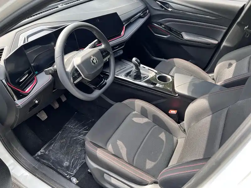 Changan X5 PLUS 2025 2026 Model Second Generation 1.5T MT Luxury Edition
