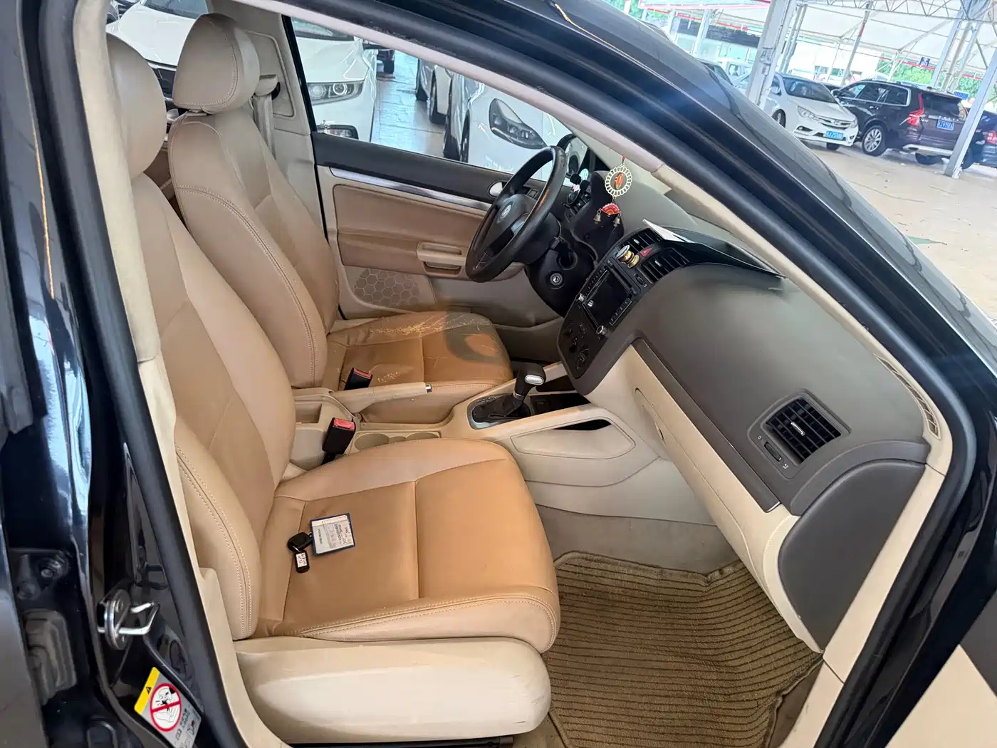 Фото 21 - Volkswagen Sagitar