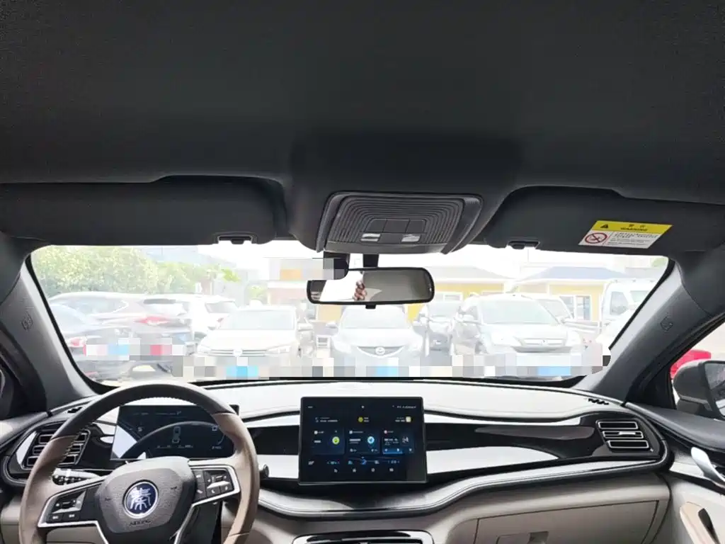 BYD Qin PLUS 2025 DM-i Smart Drive 55KM Leader фото 18