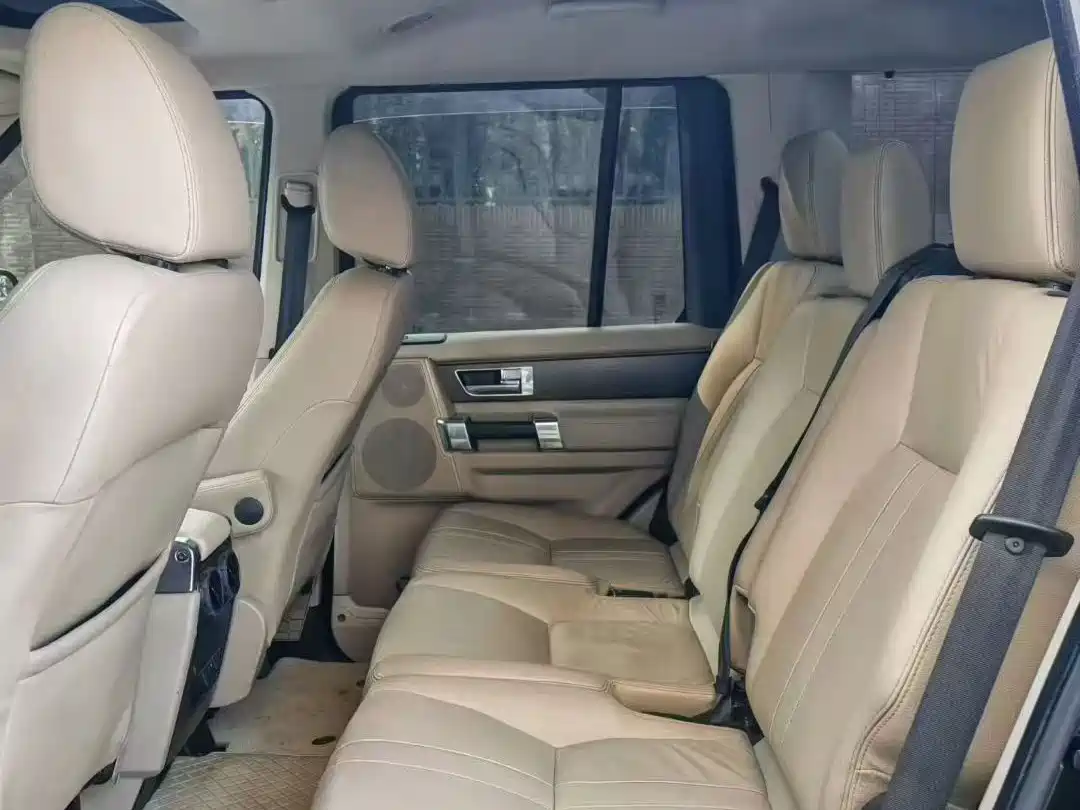 Land Rover Discovery 2013 3.0 SDV6 HSE Diesel фото 7