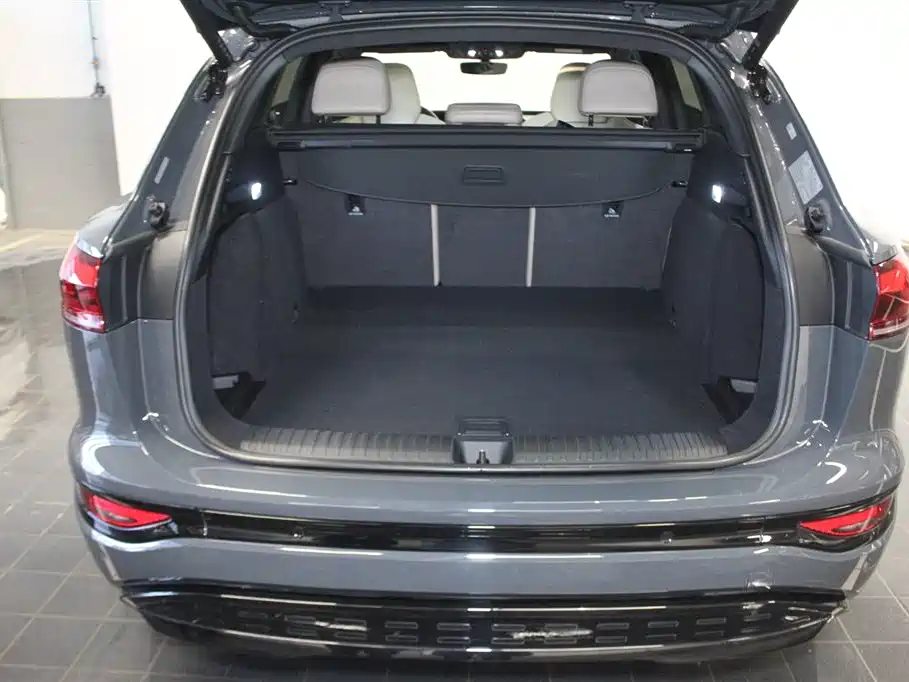 Audi Q6L e-tron 2025 Model Pioneer Edition фото 7