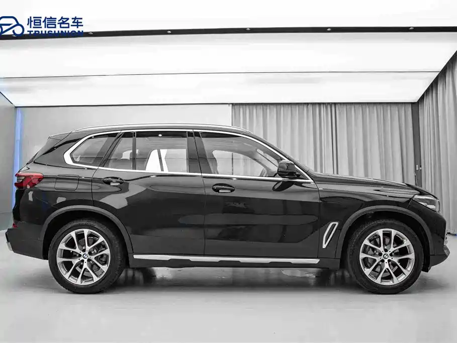 BMW X5 (Import) 2020 xDrive30i X Design Package фото 4