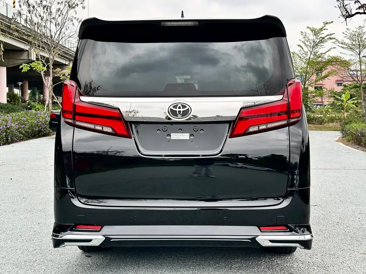 Toyota Alphard 2018 Facelift 3.5L Premium Edition фото 5