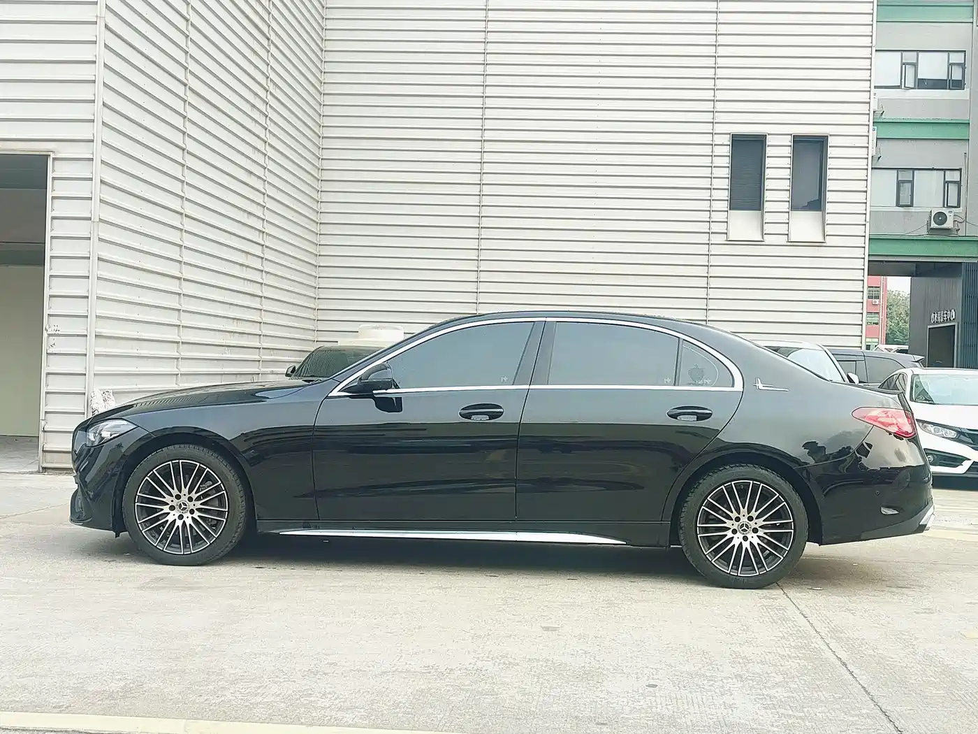 Mercedes-Benz C-Class 2025 C 260 L Sport Edition фото 4