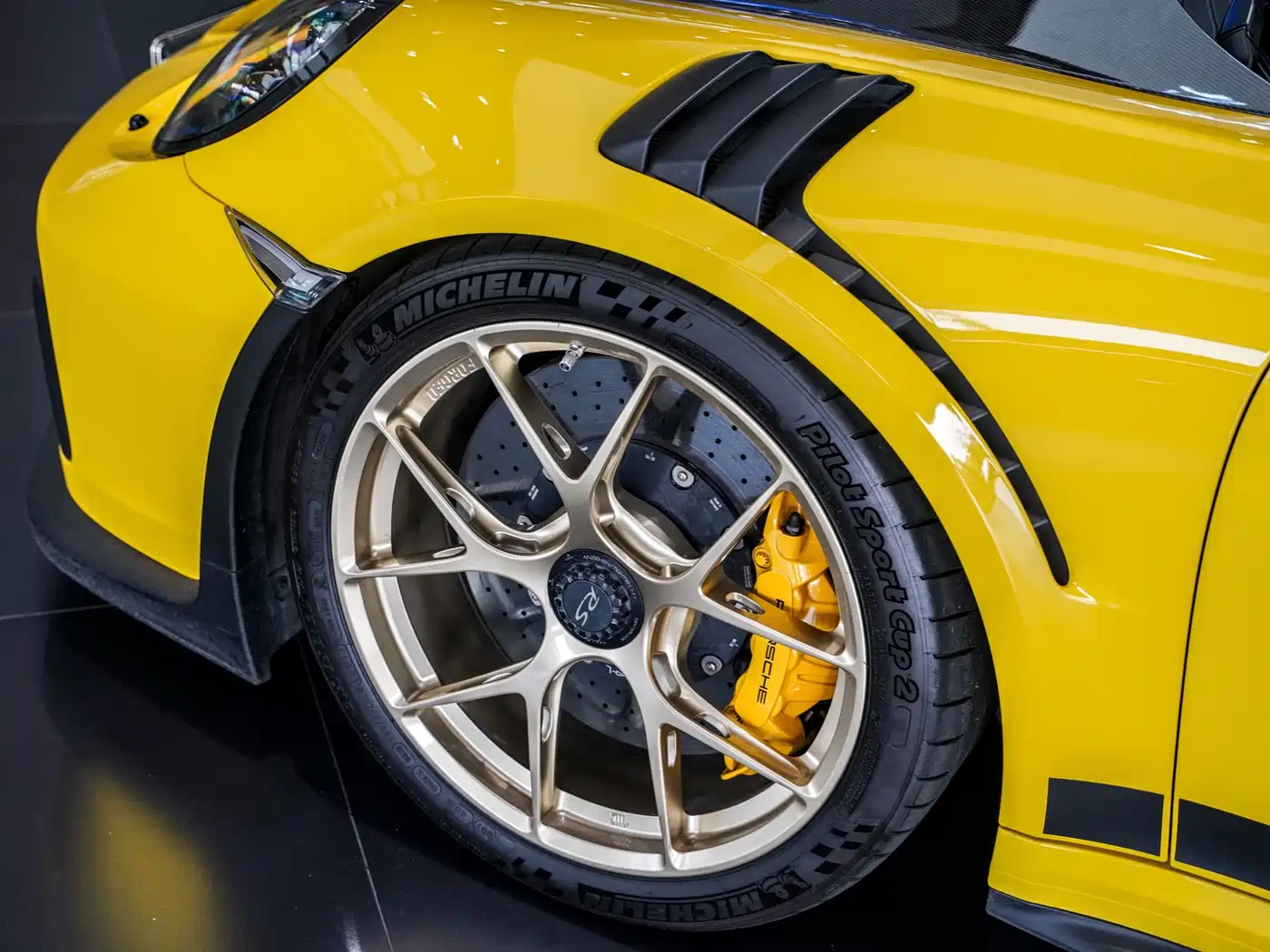 Porsche 911 2018 GT3 RS 4.0L фото 9